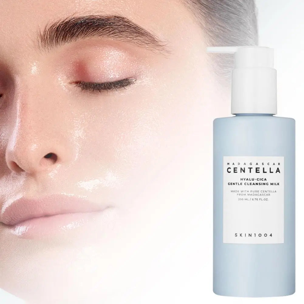 Centella Asiatica Cleansing Milk And Makeup Remover Oil 2 In 1 200ml