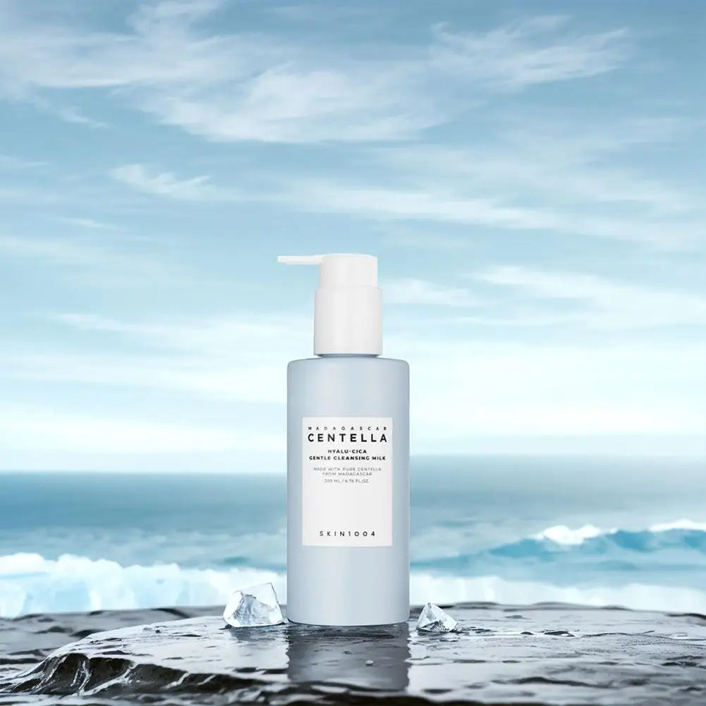 Centella Asiatica Cleansing Milk And Makeup Remover Oil 2 In 1 200ml